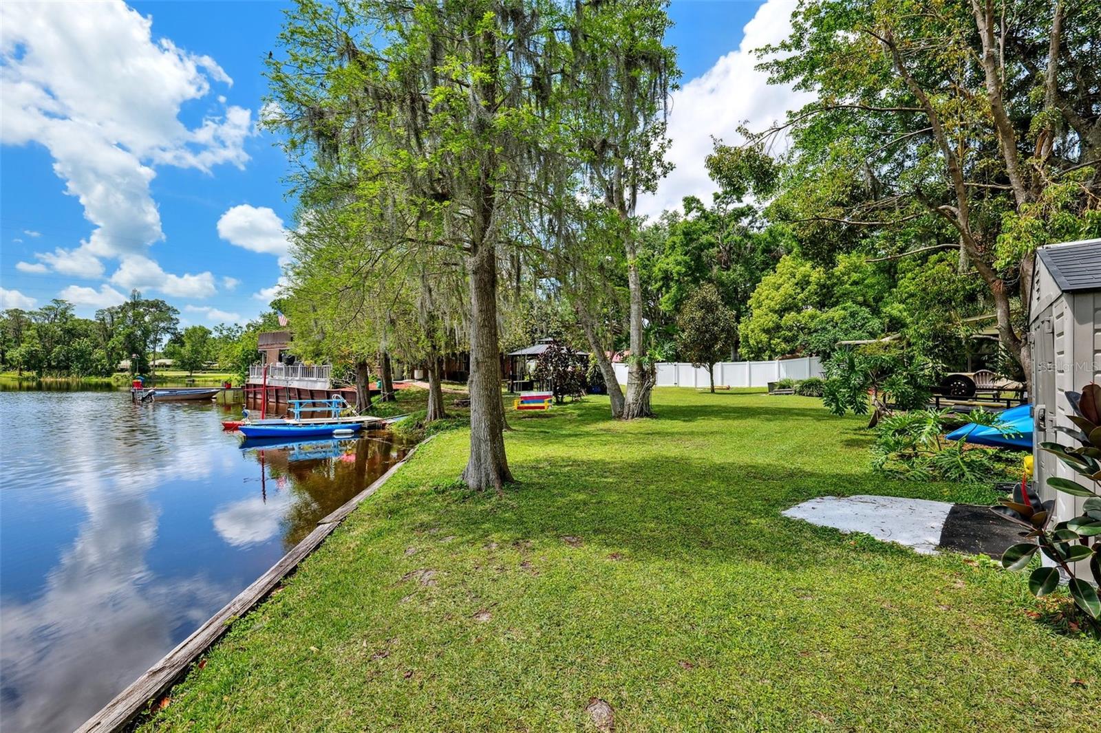 17301 ESTES RD, LUTZ, FL, 33548