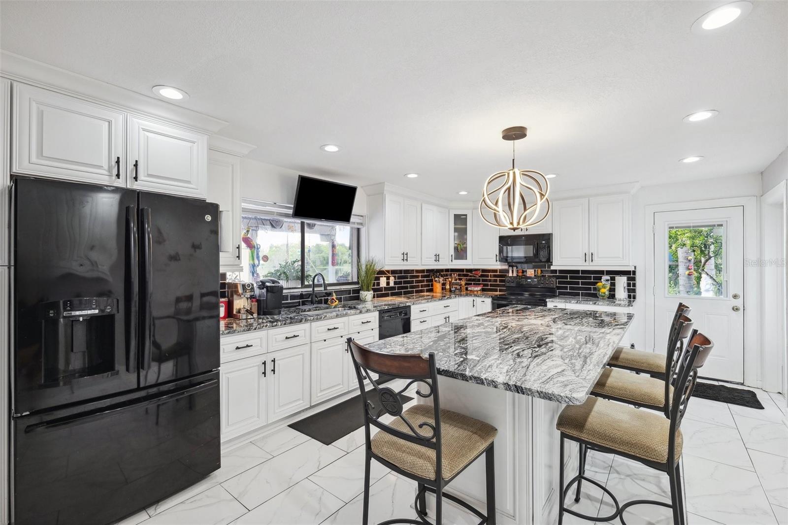 17301 ESTES RD, LUTZ, FL, 33548
