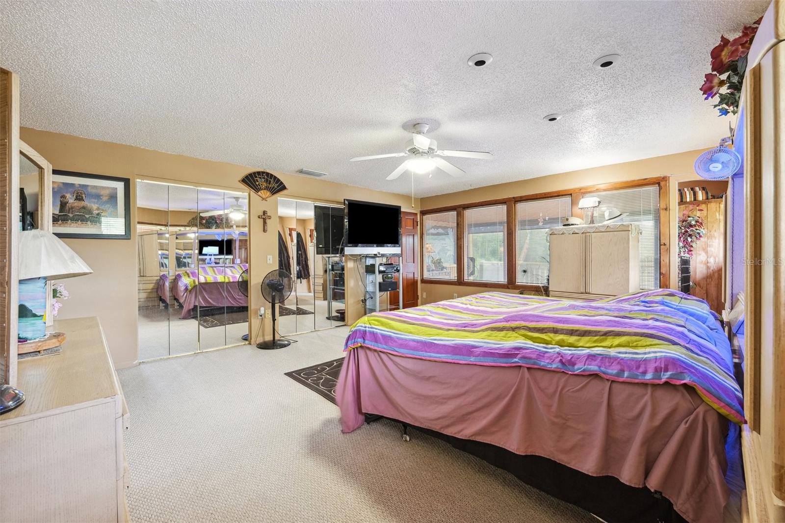 17301 ESTES RD, LUTZ, FL, 33548