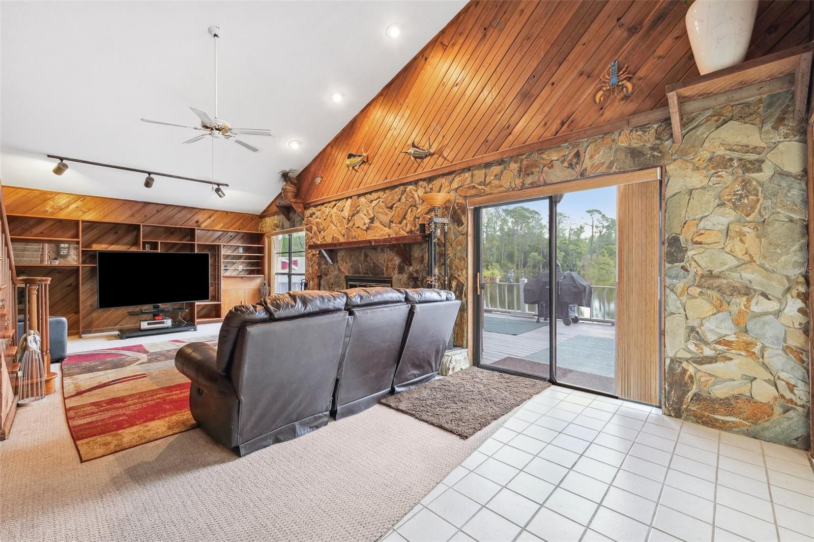 17301 ESTES RD, LUTZ, FL, 33548