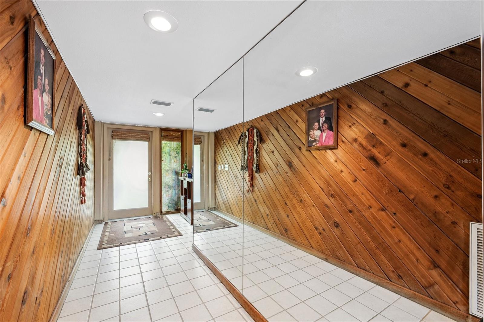 17301 ESTES RD, LUTZ, FL, 33548