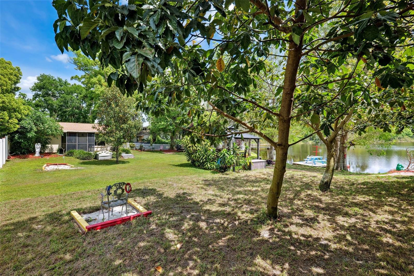 17301 ESTES RD, LUTZ, FL, 33548