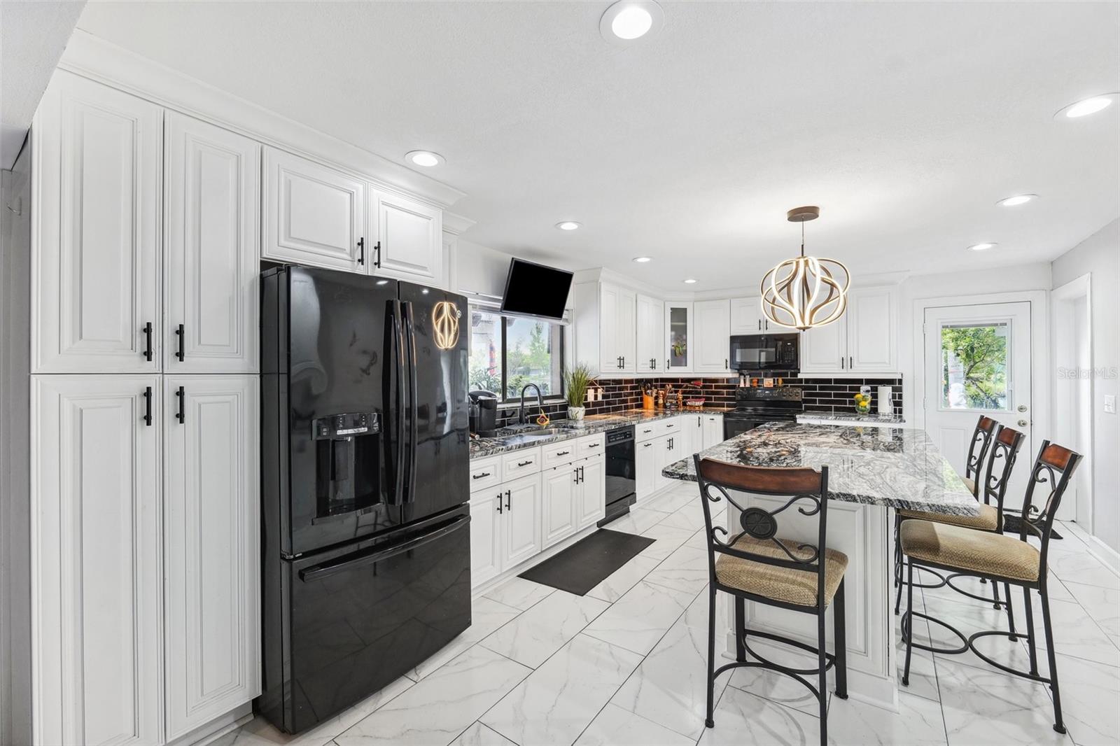 17301 ESTES RD, LUTZ, FL, 33548