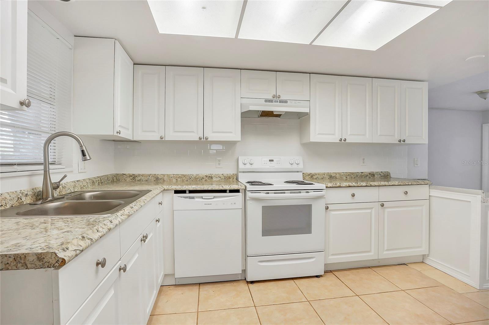 621 ASHBERRY LN, ALTAMONTE SPRINGS, FL, 32714