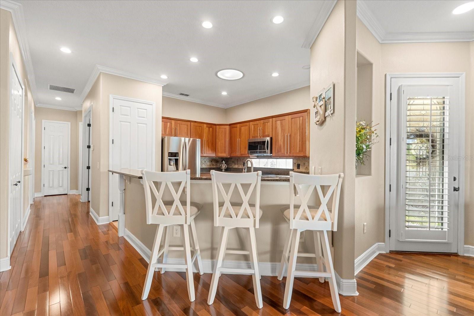 122 LOWER LAKE CT, DEBARY, FL, 32713