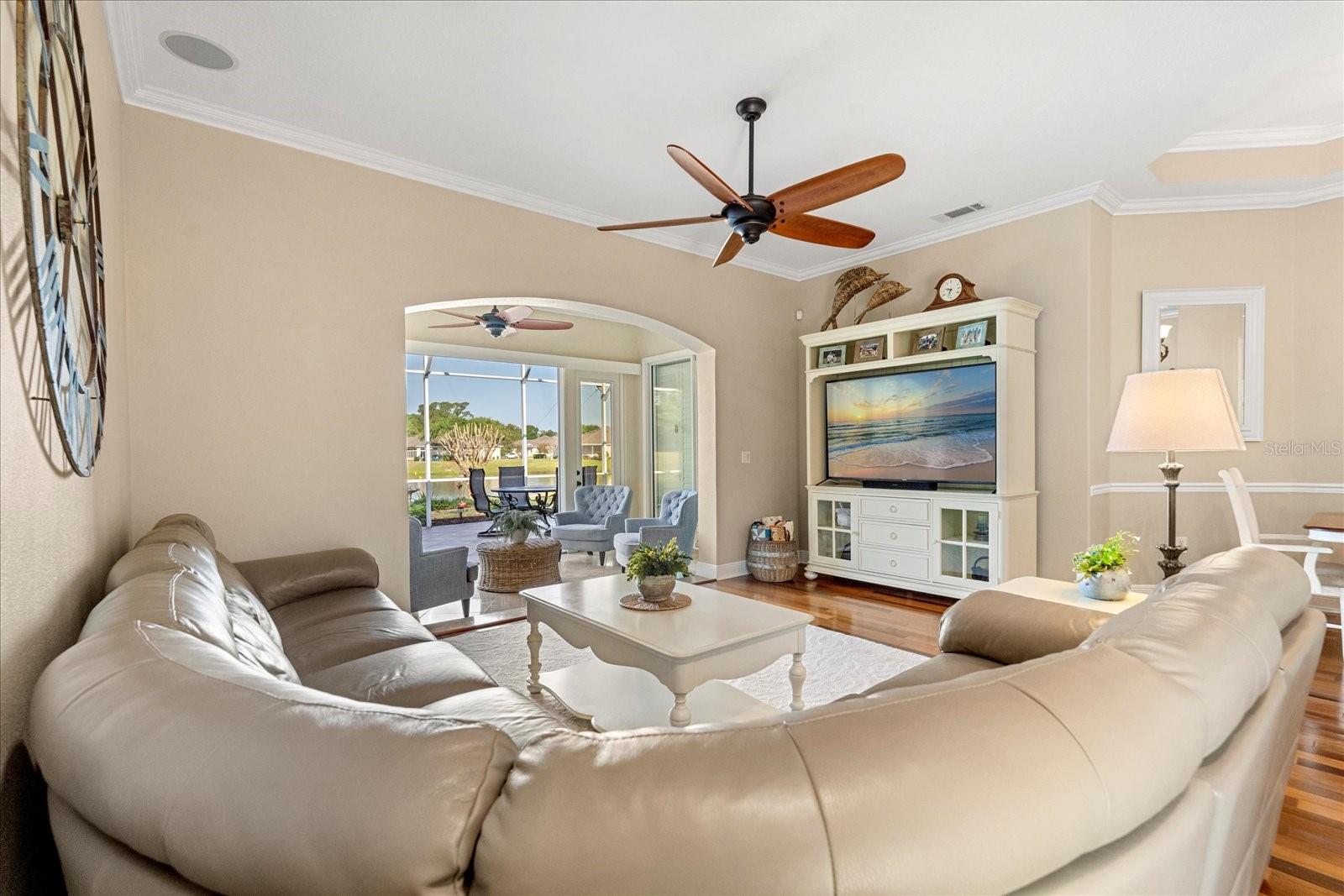 122 LOWER LAKE CT, DEBARY, FL, 32713