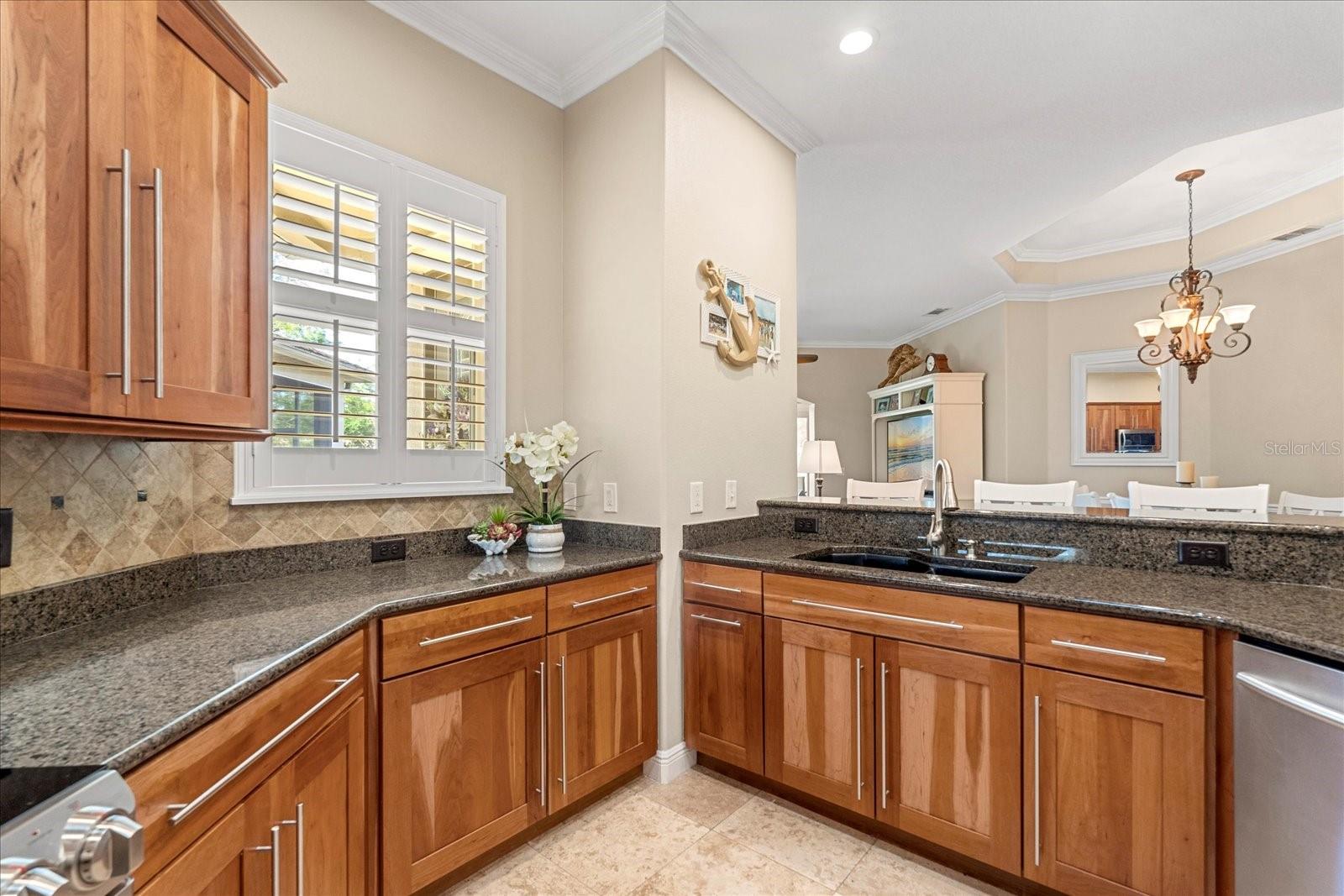 122 LOWER LAKE CT, DEBARY, FL, 32713