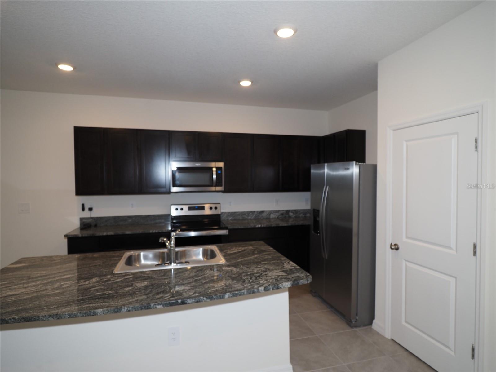 8688 MILESTONE DR, SARASOTA, FL, 34238