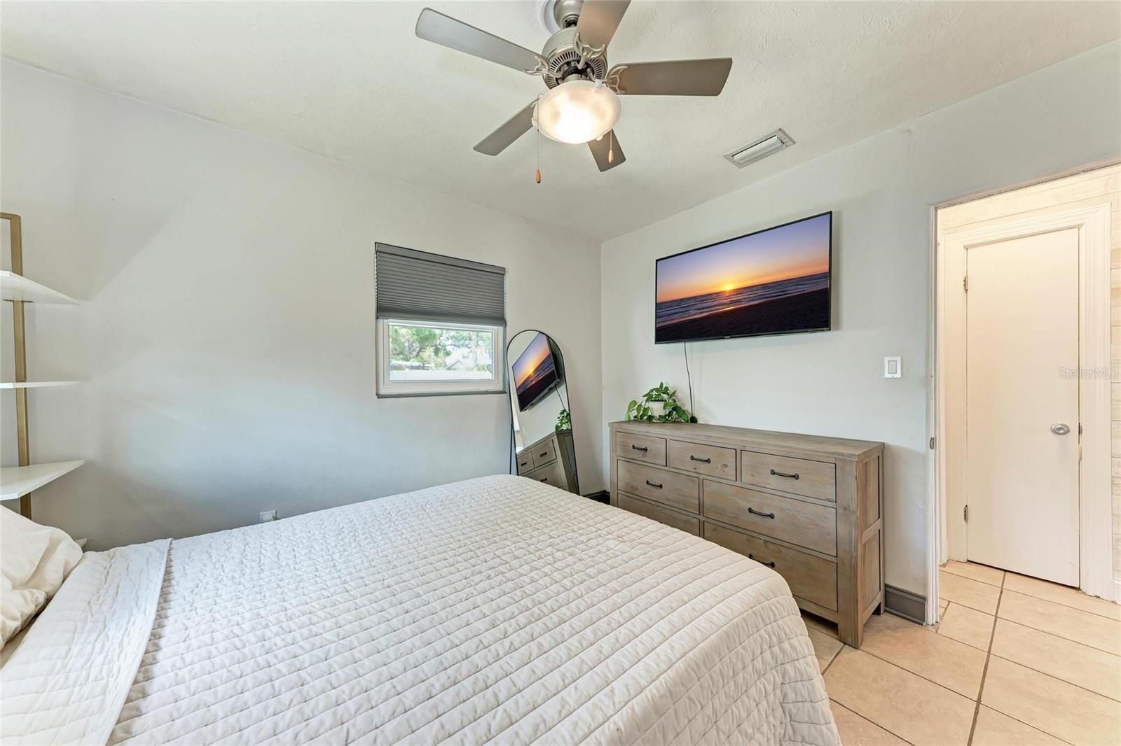 5732 BENEVA RD, SARASOTA, FL, 34233