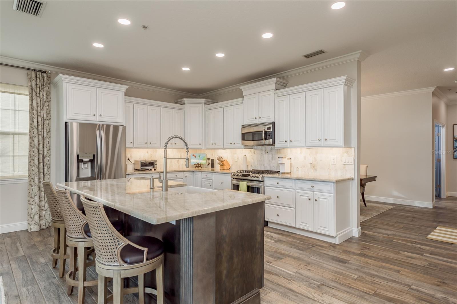 600 RESERVE LN, DUNEDIN, FL, 34698