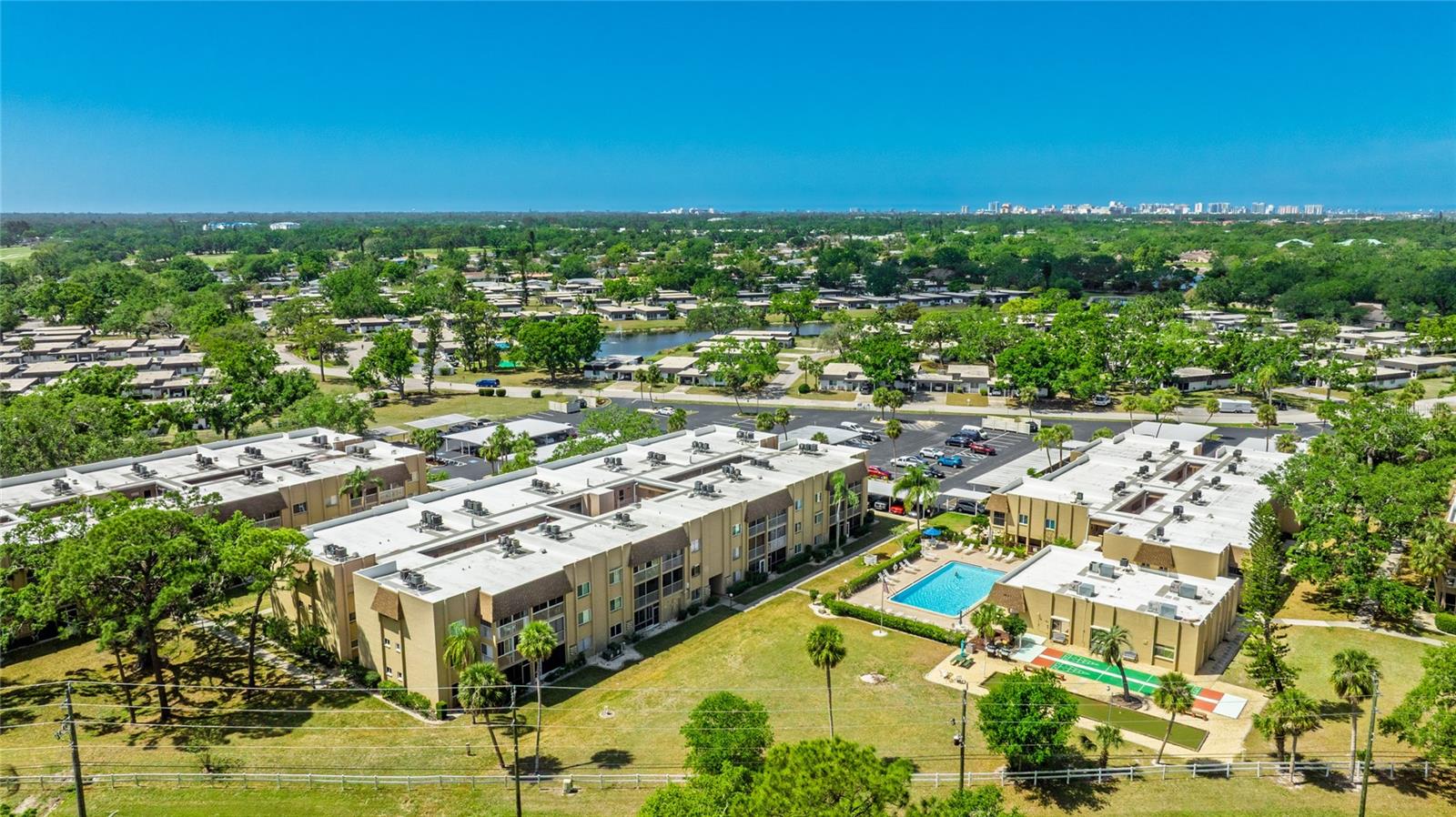 1330 GLEN OAKS DR E #374D, SARASOTA, FL, 34232