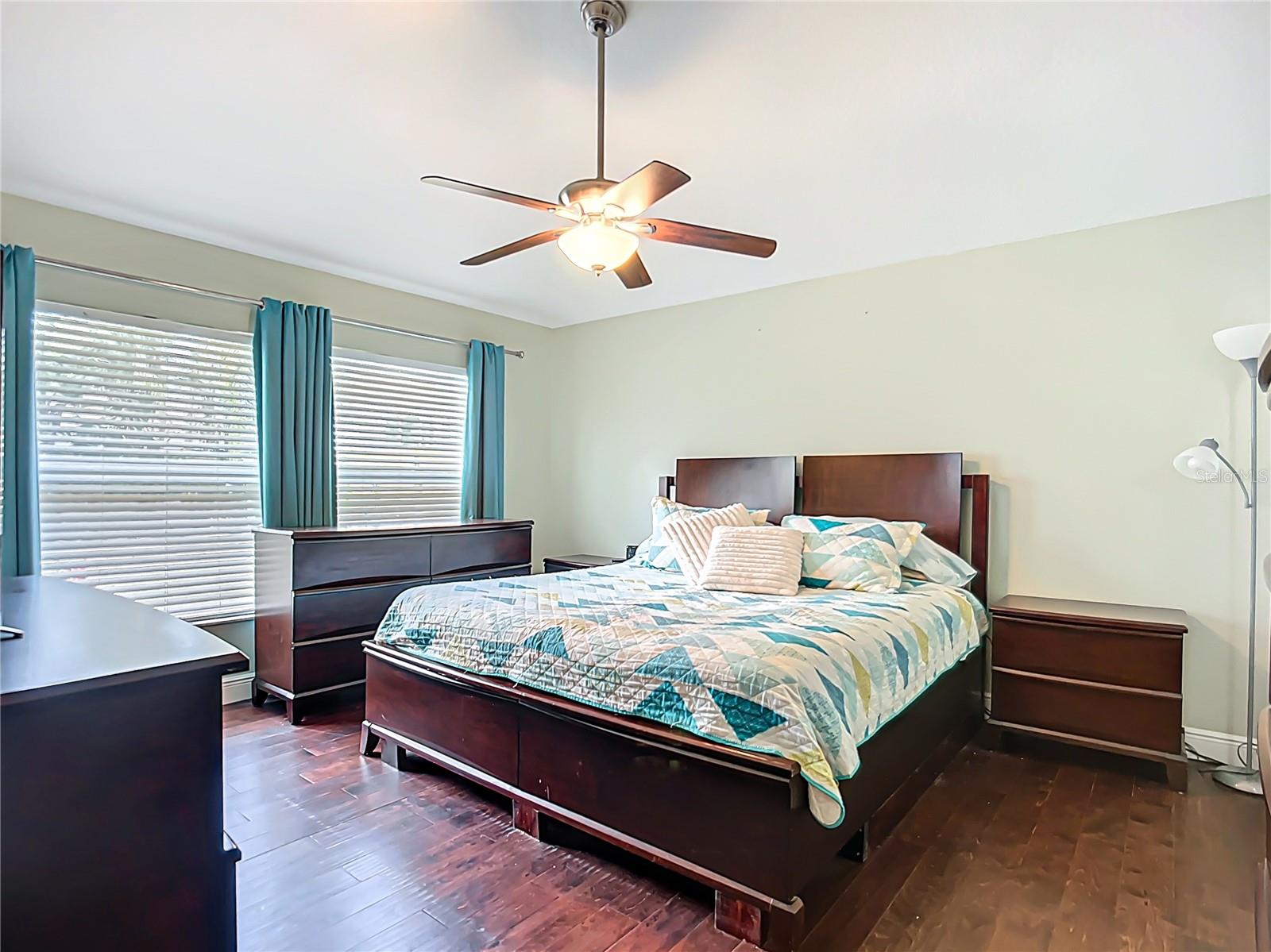 6812 GUILFORD BRIDGE DR, APOLLO BEACH, FL, 33572