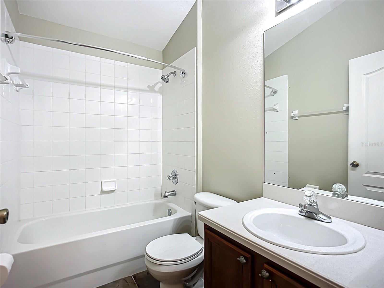 6812 GUILFORD BRIDGE DR, APOLLO BEACH, FL, 33572