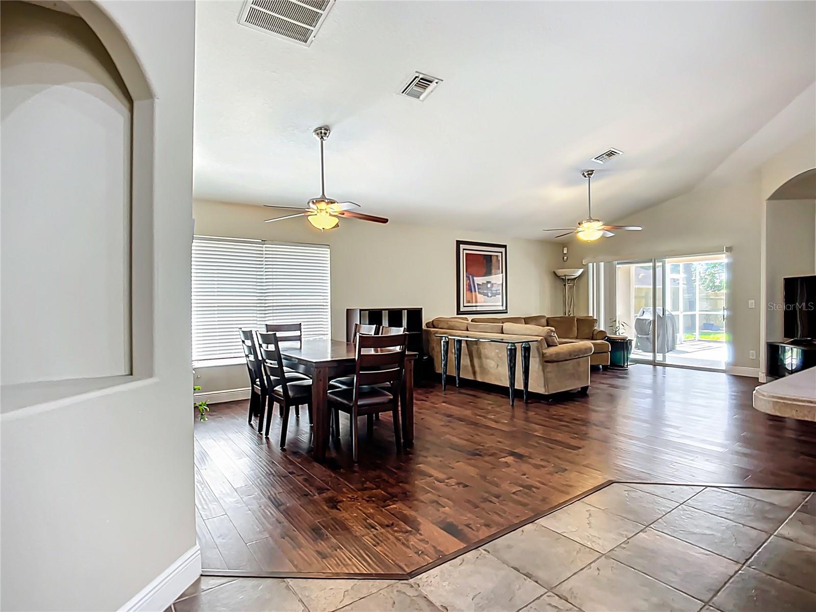 6812 GUILFORD BRIDGE DR, APOLLO BEACH, FL, 33572