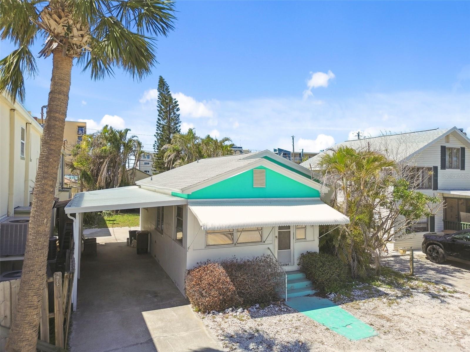 14164 PALM ST, MADEIRA BEACH, FL, 33708
