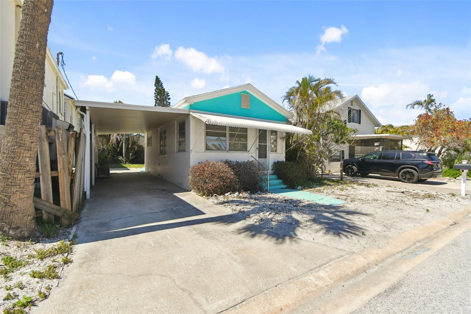 14164 PALM ST, MADEIRA BEACH, FL, 33708