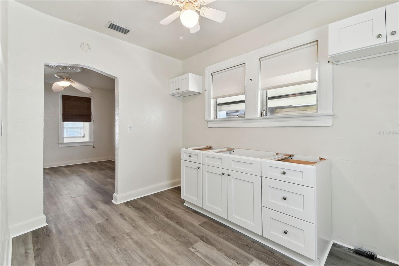 14164 PALM ST, MADEIRA BEACH, FL, 33708