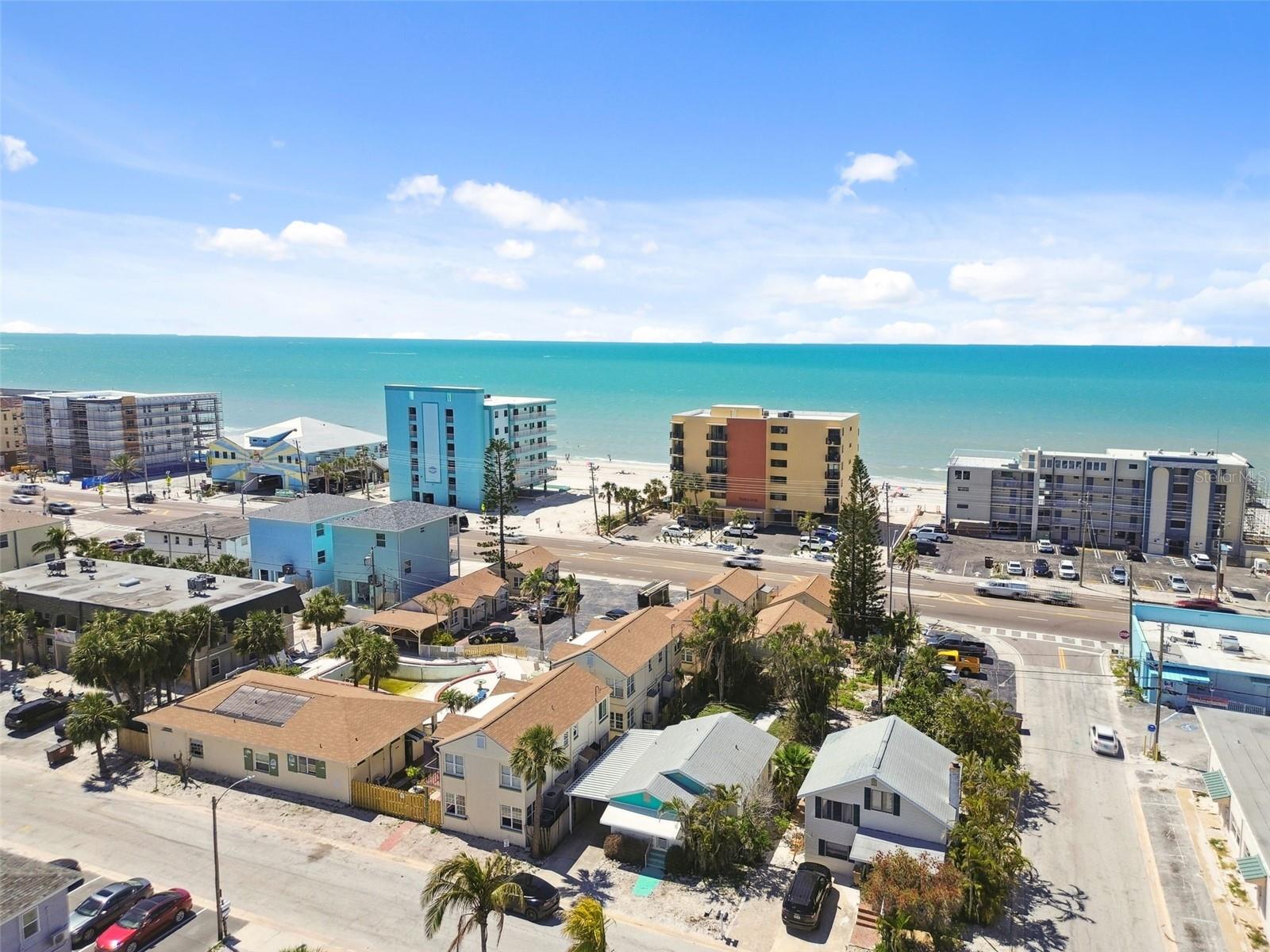 14164 PALM ST, MADEIRA BEACH, FL, 33708