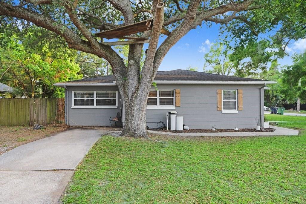 2001 E IDLEWILD AVE, TAMPA, FL, 33610