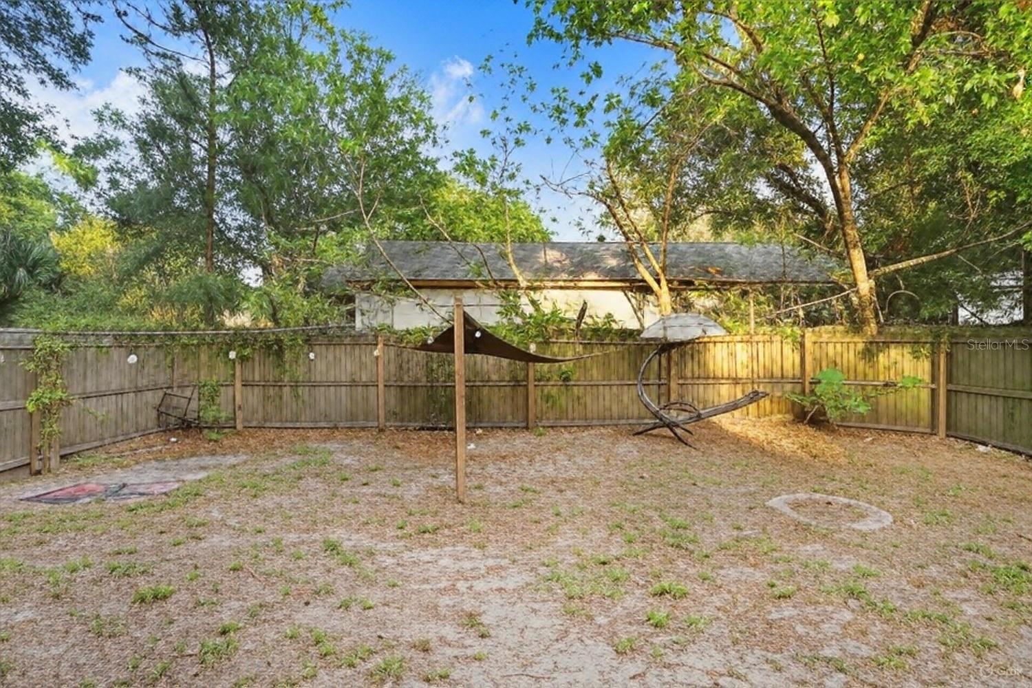 2001 E IDLEWILD AVE, TAMPA, FL, 33610