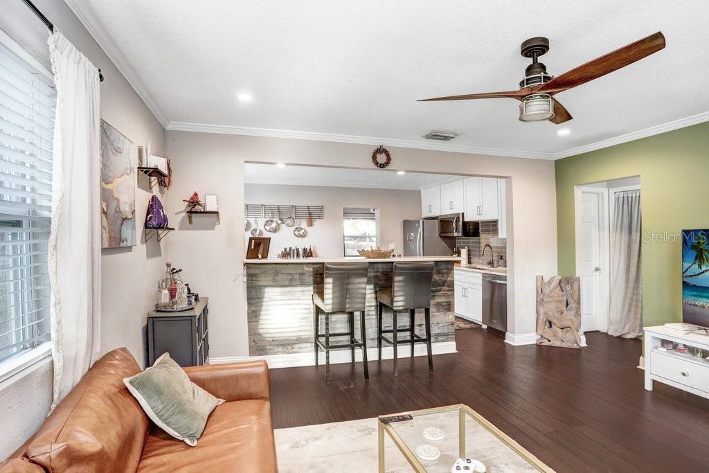 2001 E IDLEWILD AVE, TAMPA, FL, 33610