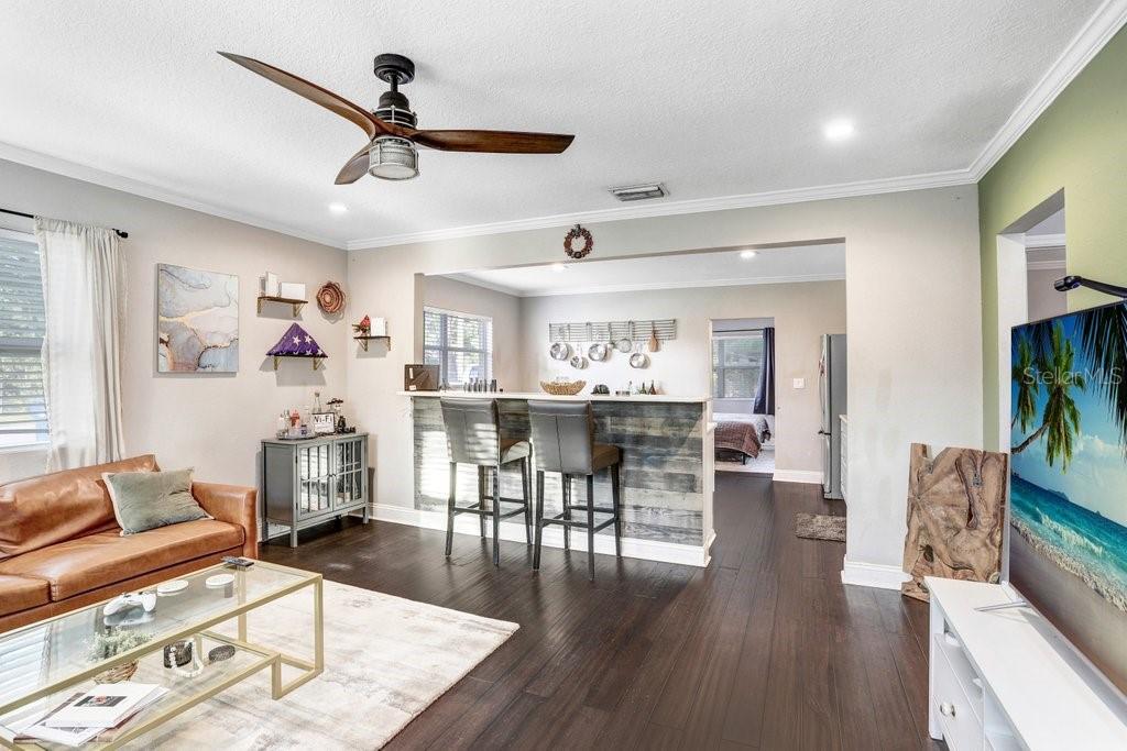 2001 E IDLEWILD AVE, TAMPA, FL, 33610