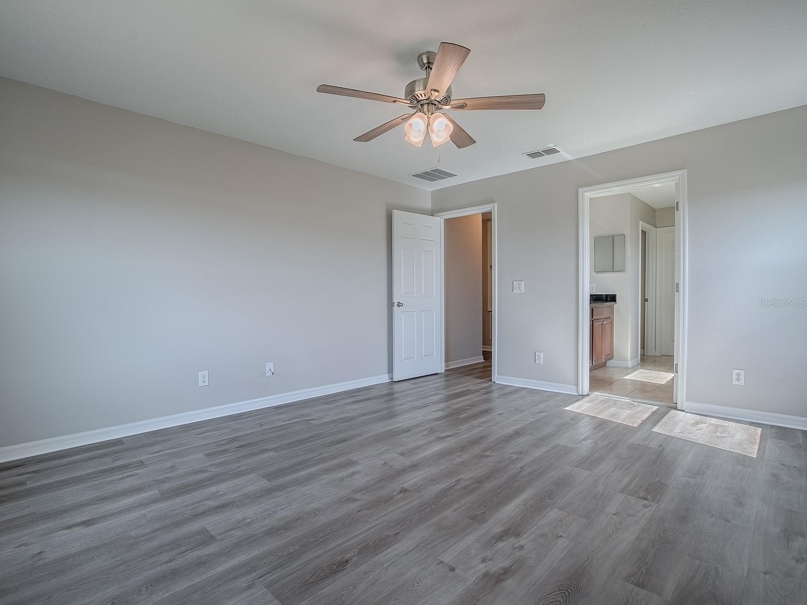 34107 ALAMEDA DR, SORRENTO, FL, 32776