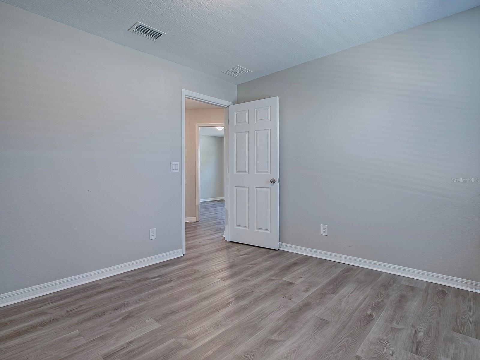 34107 ALAMEDA DR, SORRENTO, FL, 32776