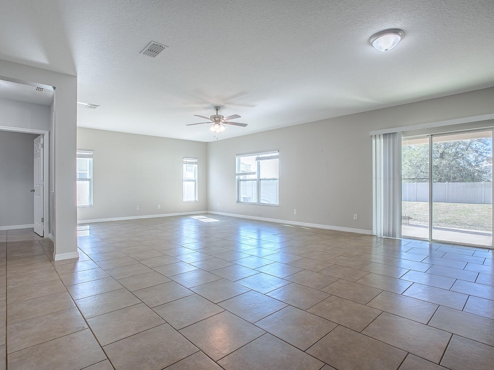 34107 ALAMEDA DR, SORRENTO, FL, 32776