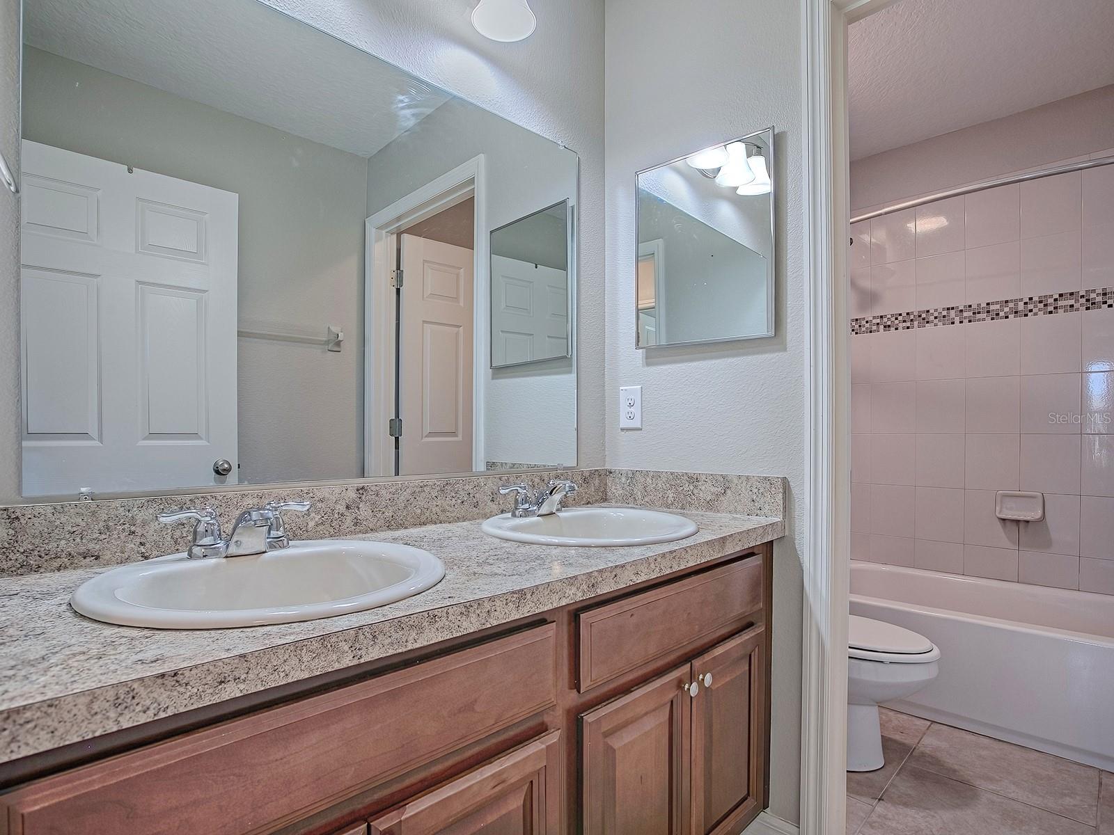 34107 ALAMEDA DR, SORRENTO, FL, 32776