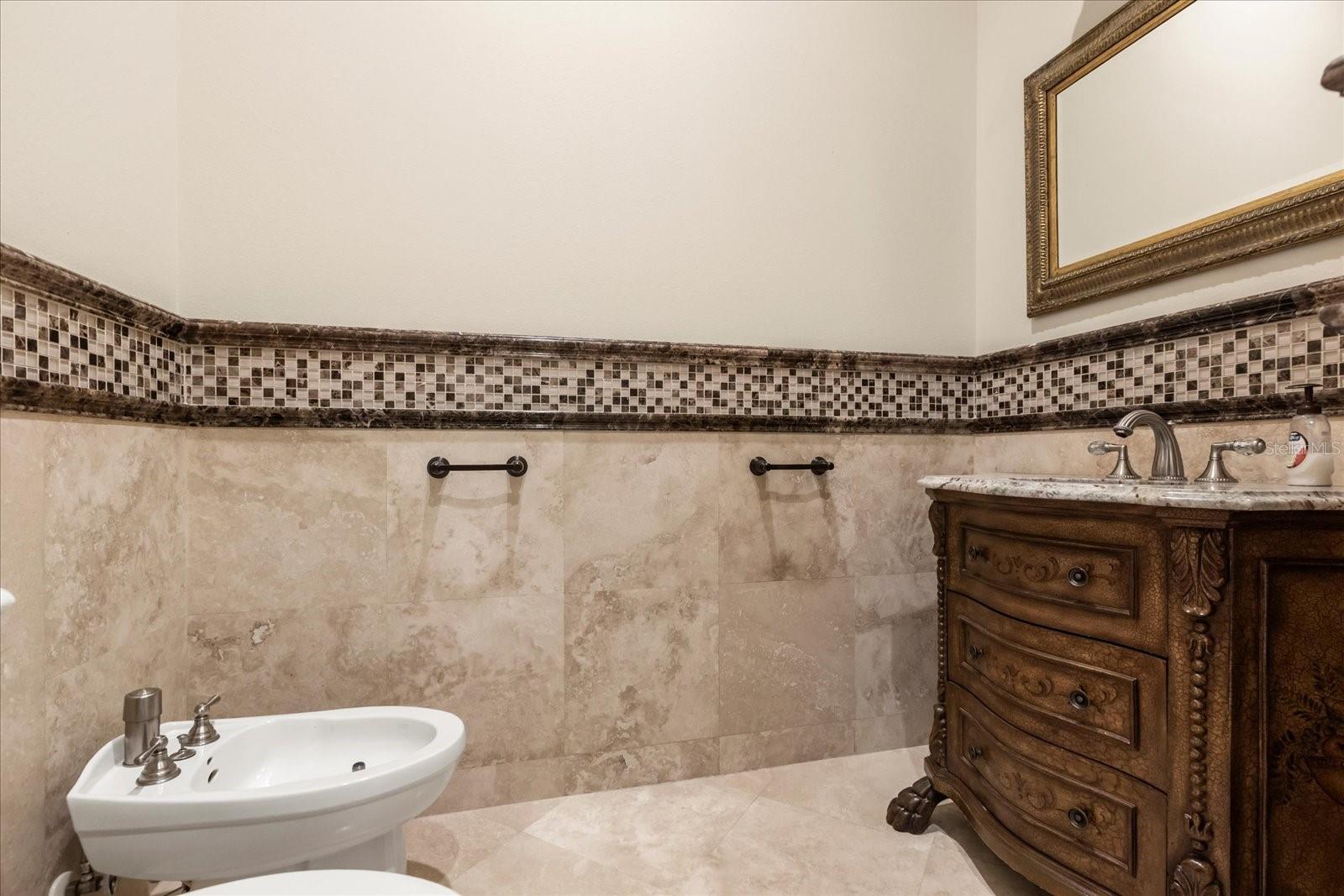 O6296135 Property Photo