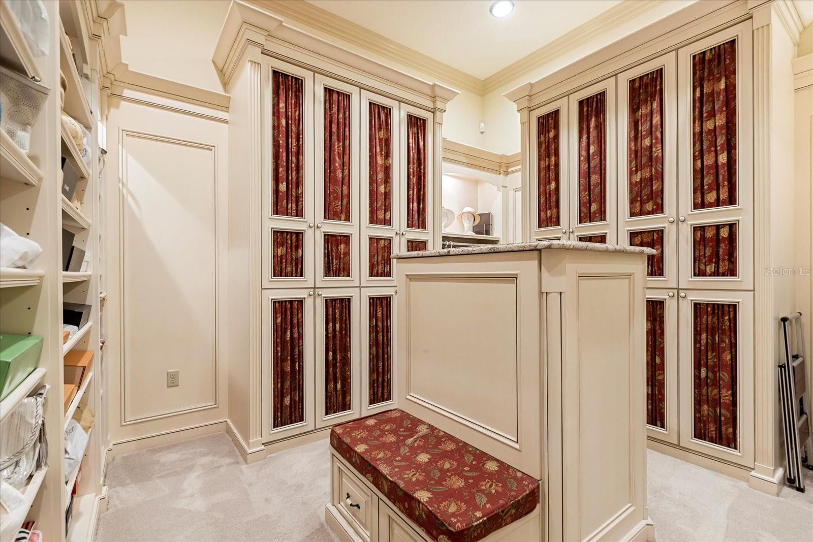 O6296135 Property Photo