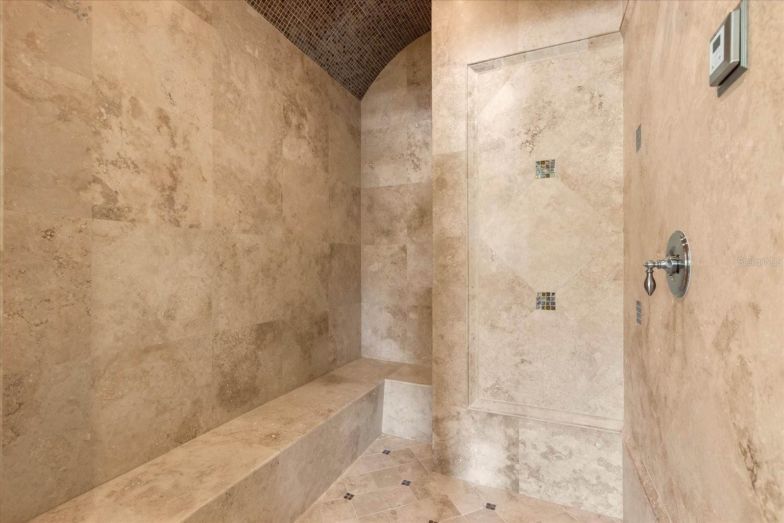 O6296135 Property Photo