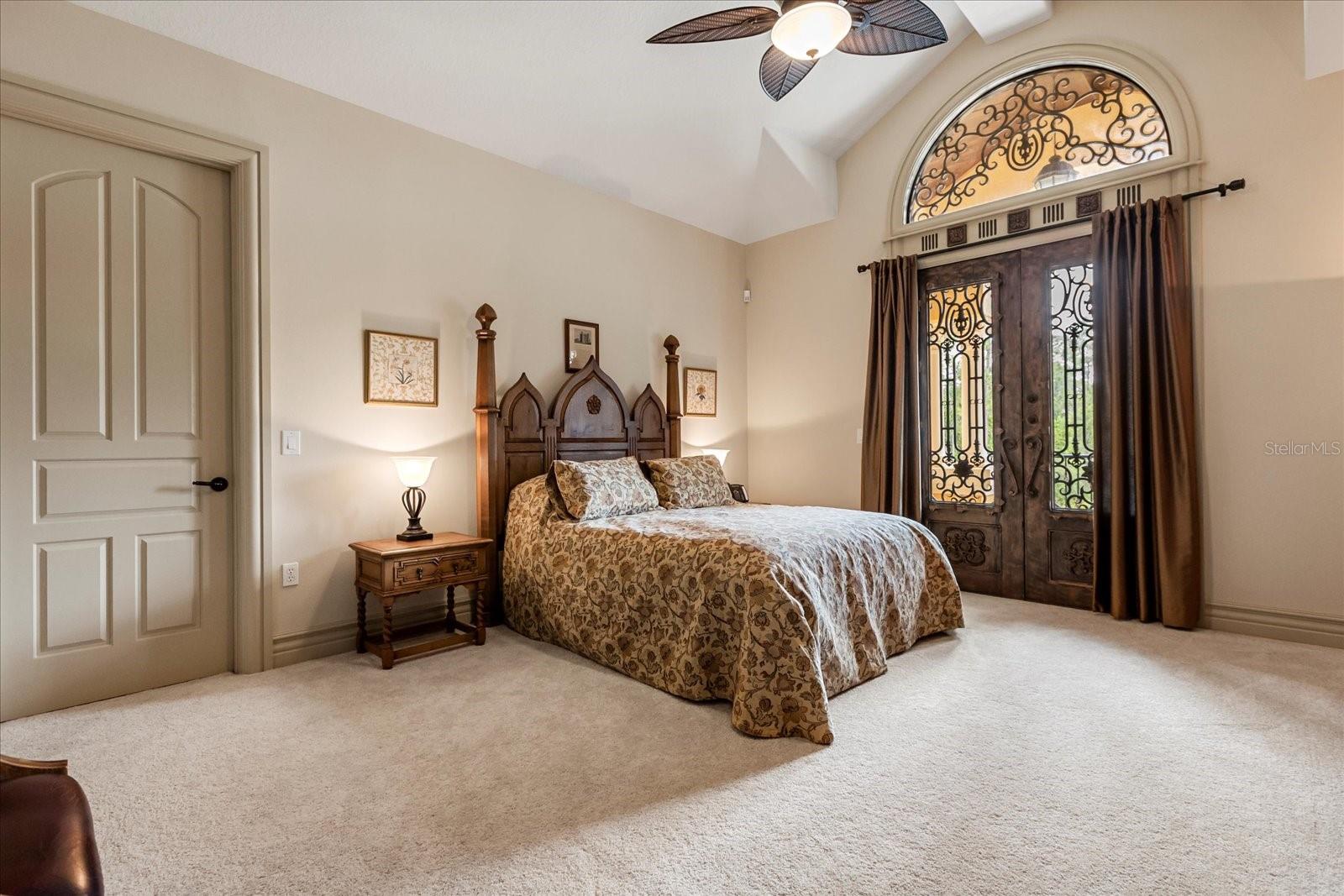 O6296135 Property Photo