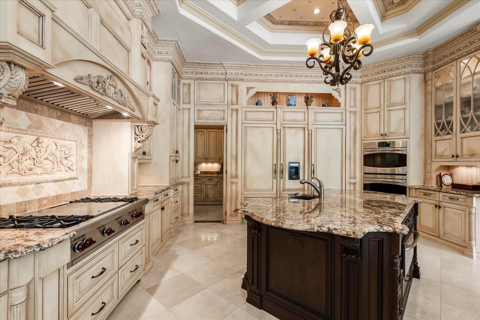 O6296135 Property Photo