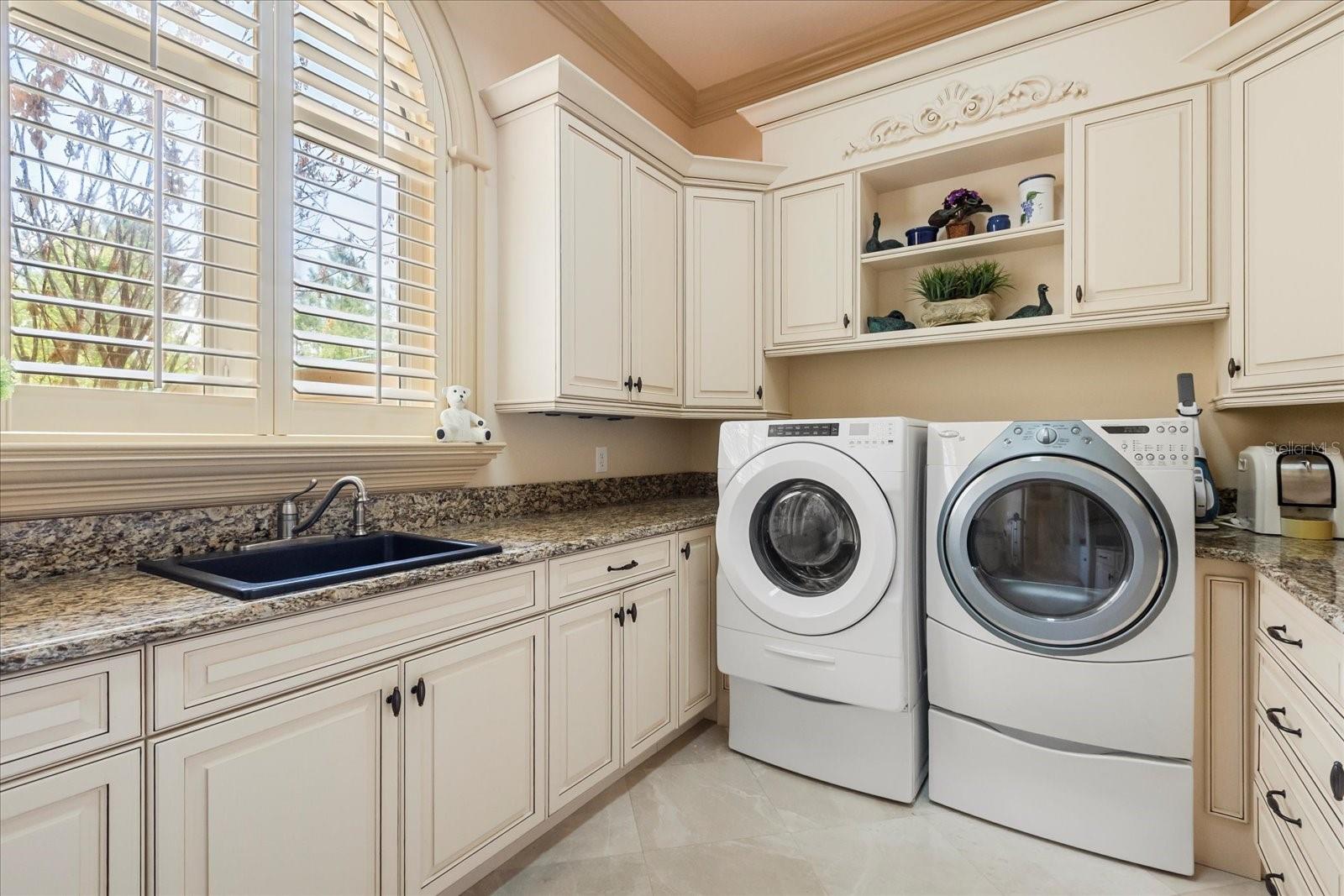 O6296135 Property Photo