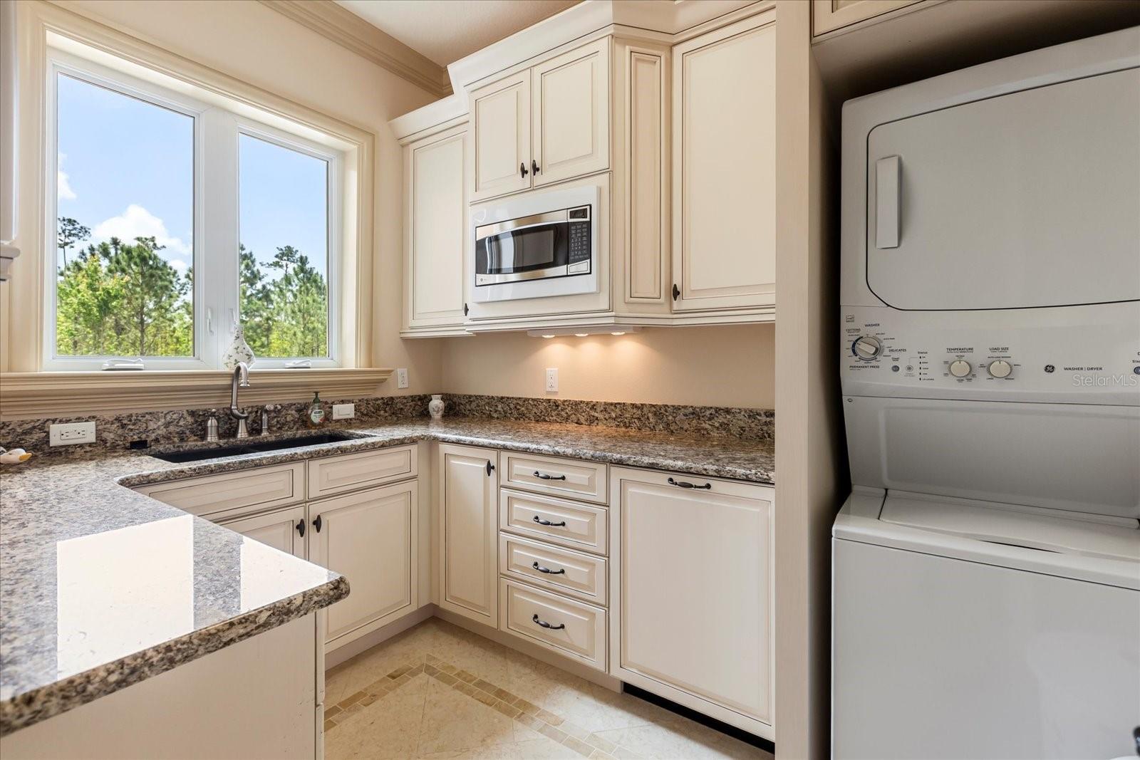 O6296135 Property Photo