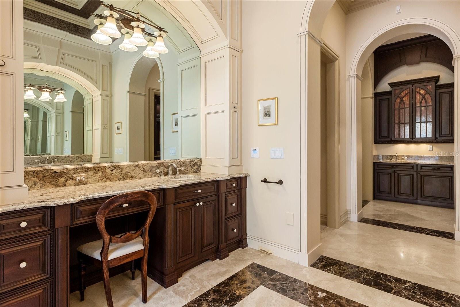 O6296135 Property Photo