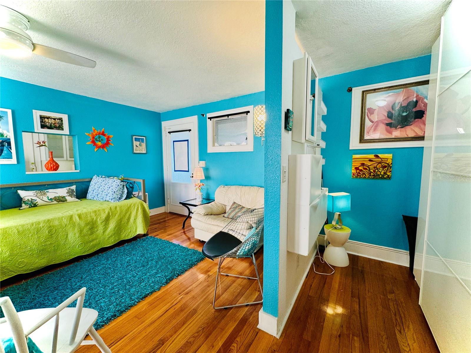 130 4TH AVE N #608, ST PETERSBURG, FL, 33701