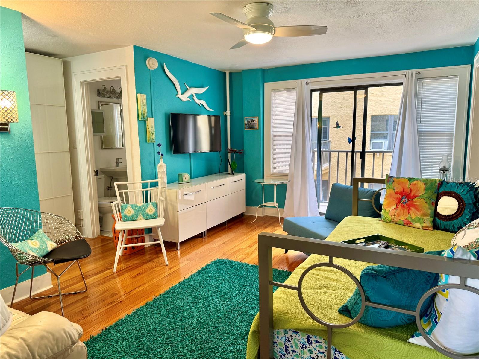 130 4TH AVE N #608, ST PETERSBURG, FL, 33701