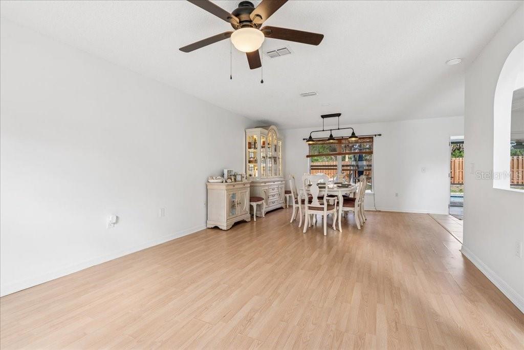 24 PINELYNN DR, PALM COAST, FL, 32164