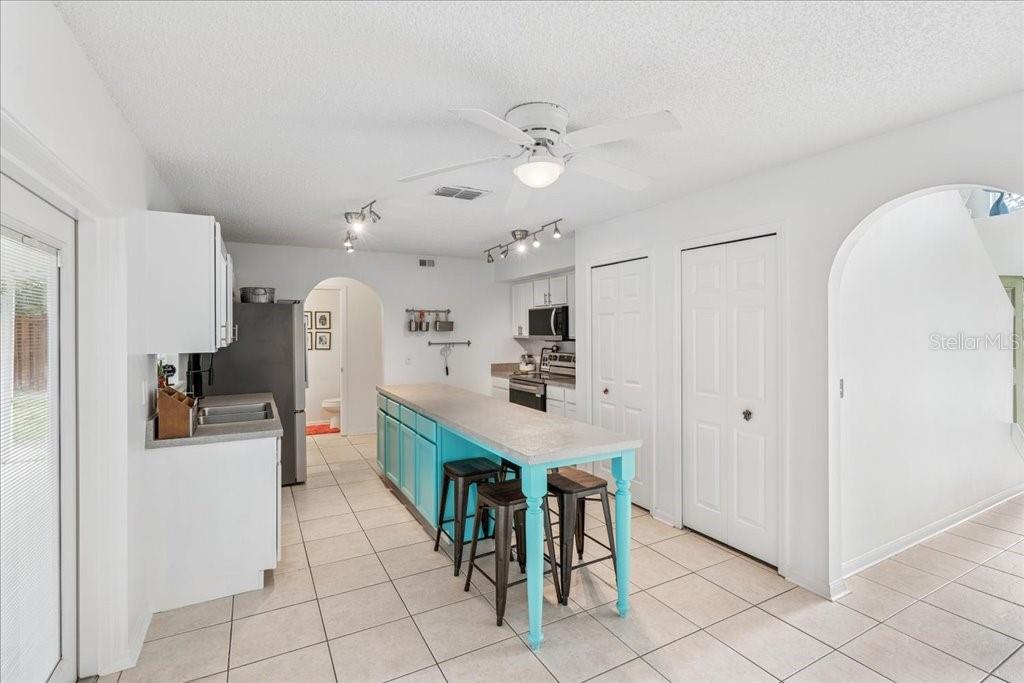 24 PINELYNN DR, PALM COAST, FL, 32164