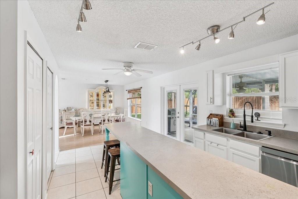 24 PINELYNN DR, PALM COAST, FL, 32164