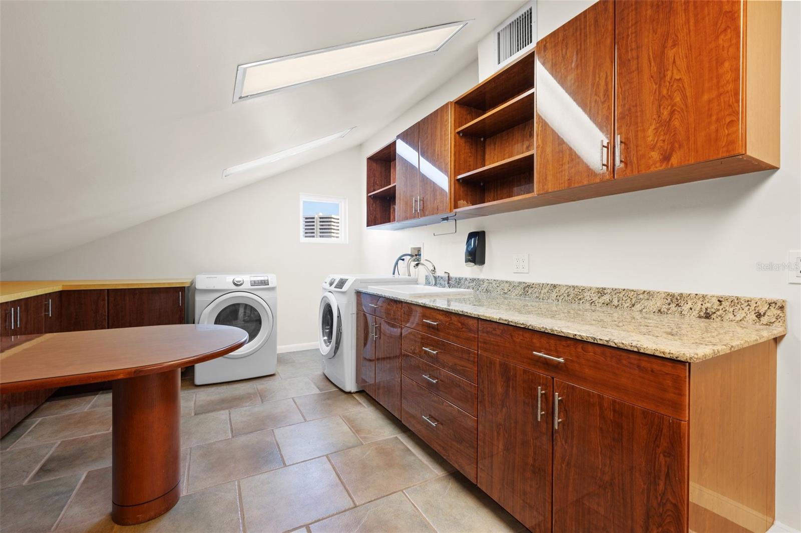 5925 SEABIRD DR S, GULFPORT, FL, 33707