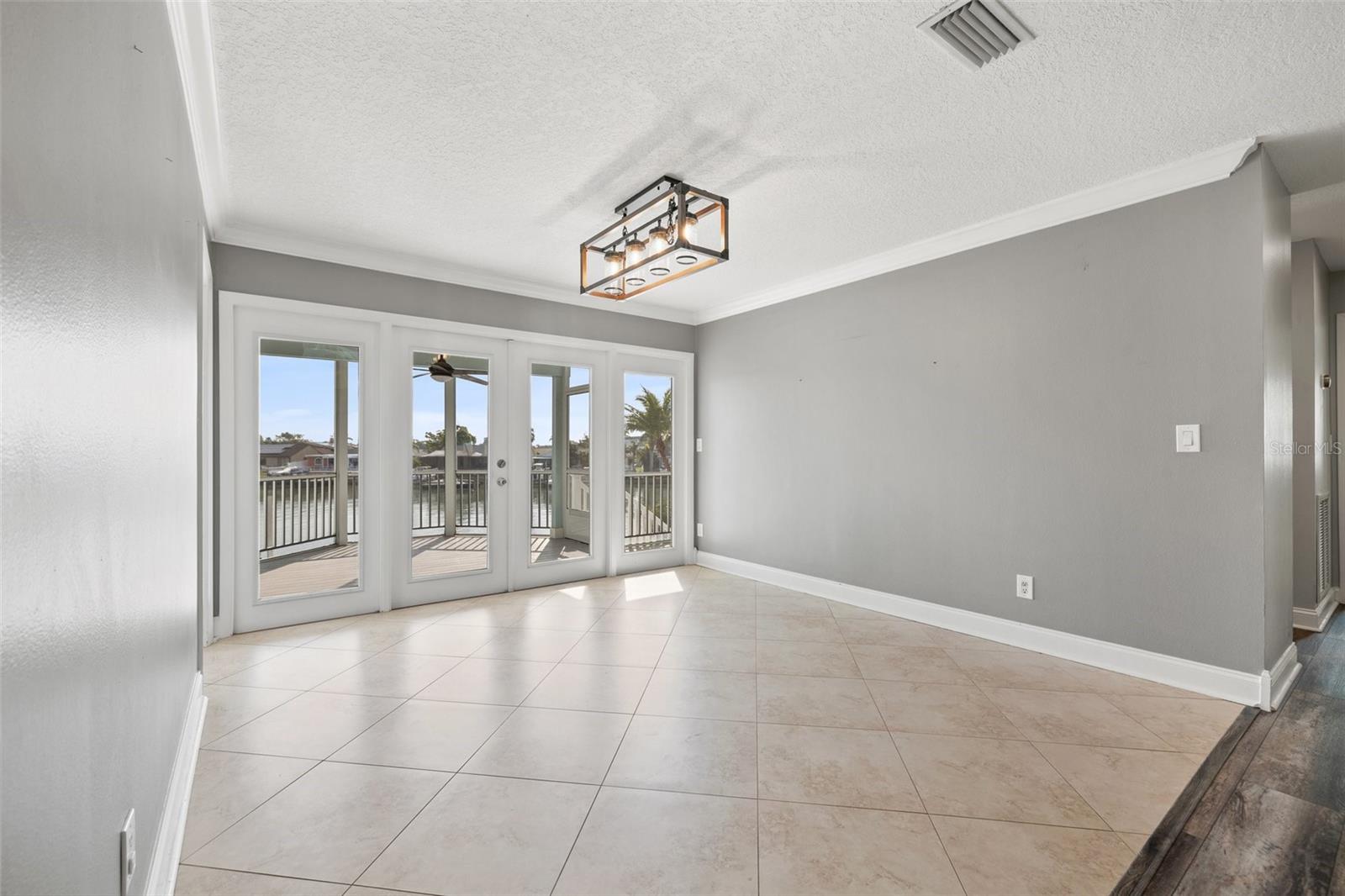 5925 SEABIRD DR S, GULFPORT, FL, 33707