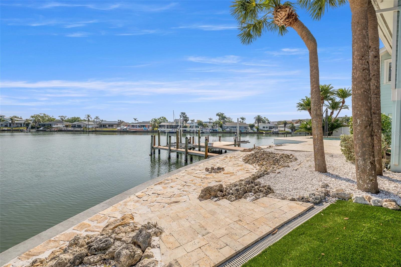 5925 SEABIRD DR S, GULFPORT, FL, 33707