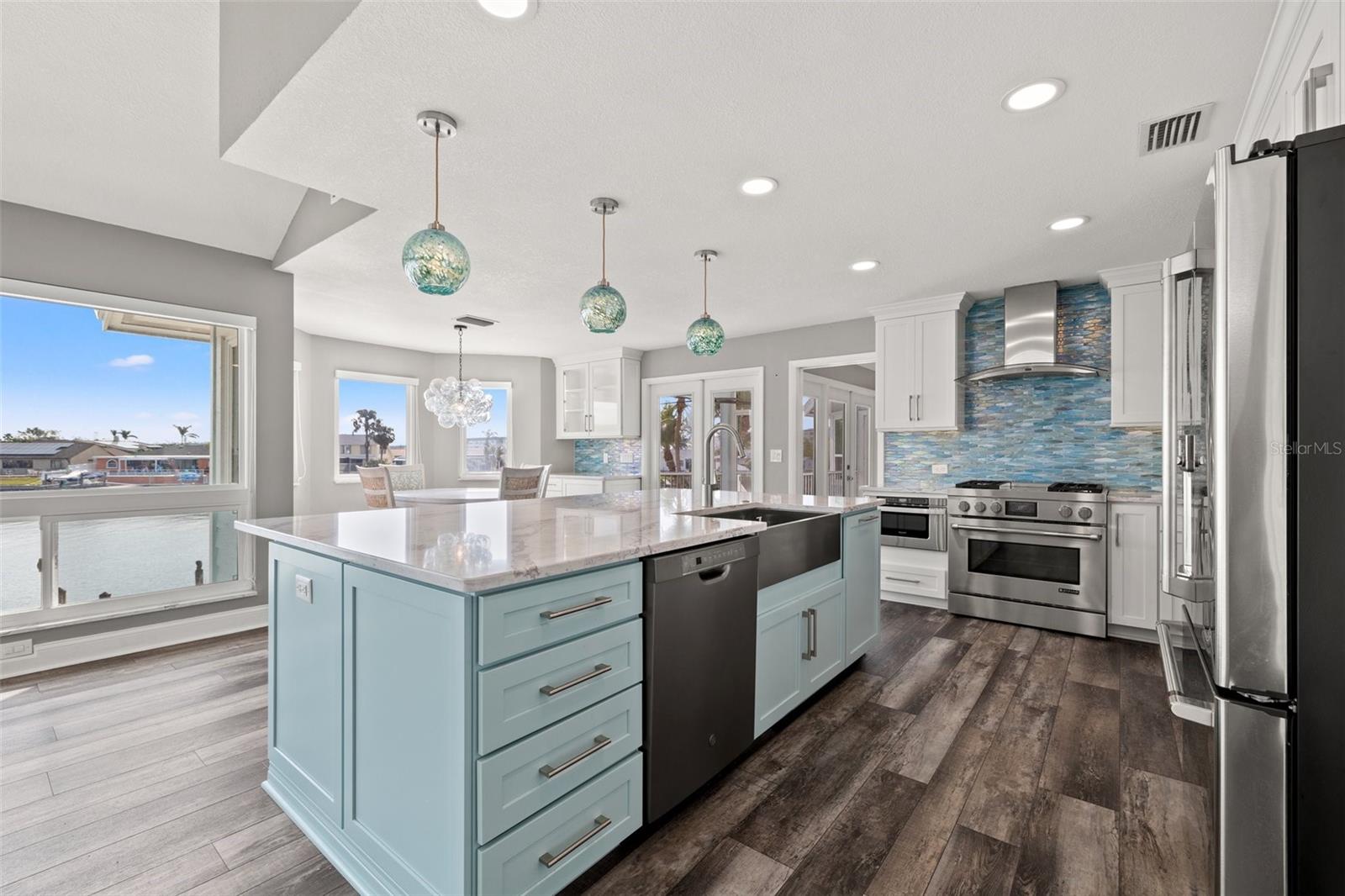 5925 SEABIRD DR S, GULFPORT, FL, 33707