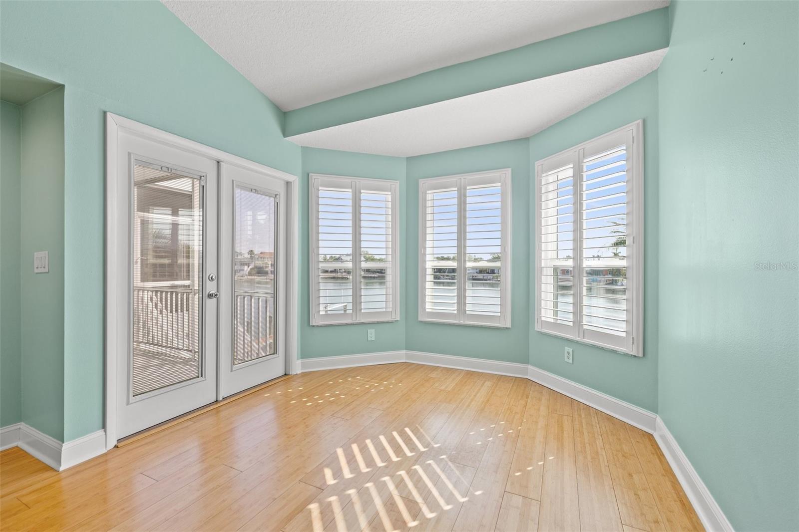 5925 SEABIRD DR S, GULFPORT, FL, 33707