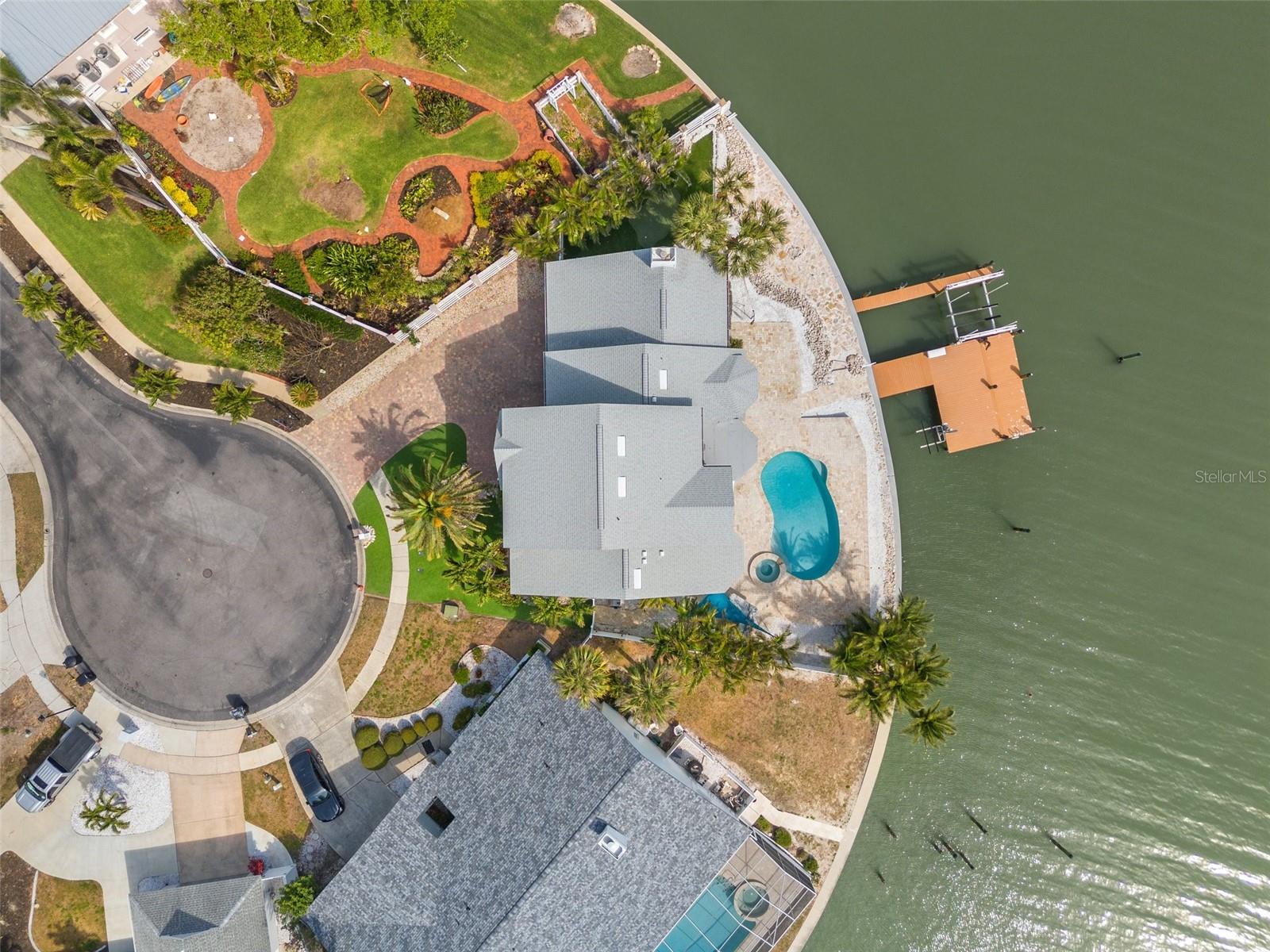 5925 SEABIRD DR S, GULFPORT, FL, 33707