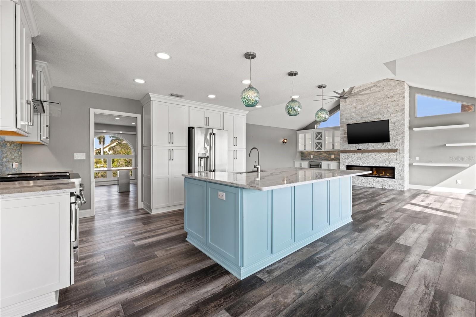 5925 SEABIRD DR S, GULFPORT, FL, 33707